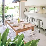 Gorgeous Home In Staubin De Cadelech *