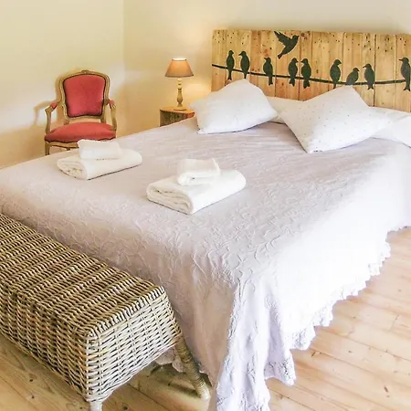 Ferienhaus Gorgeous In Staubin De Cadelech
