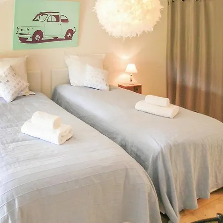 3 Bedroom Cozy In St,aubin De Cadeleche Dom wakacyjny *