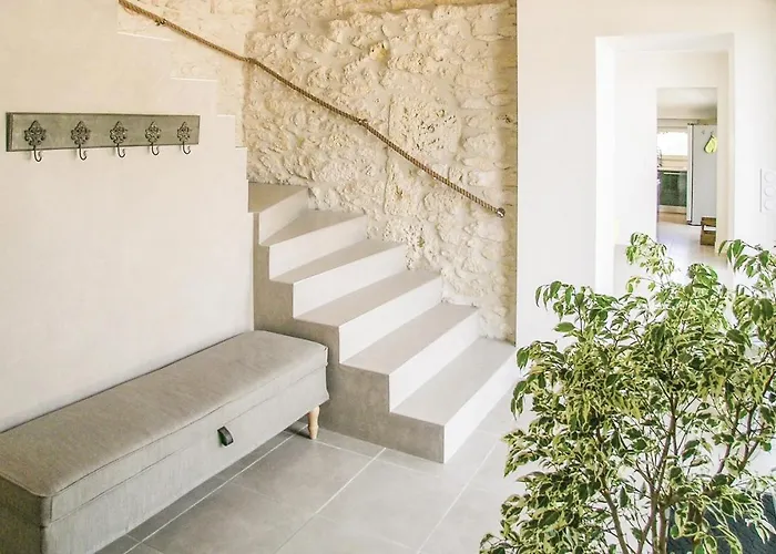 Cozy In Staubin De Cadeleche Hébergement de vacances Razac-d'Eymet