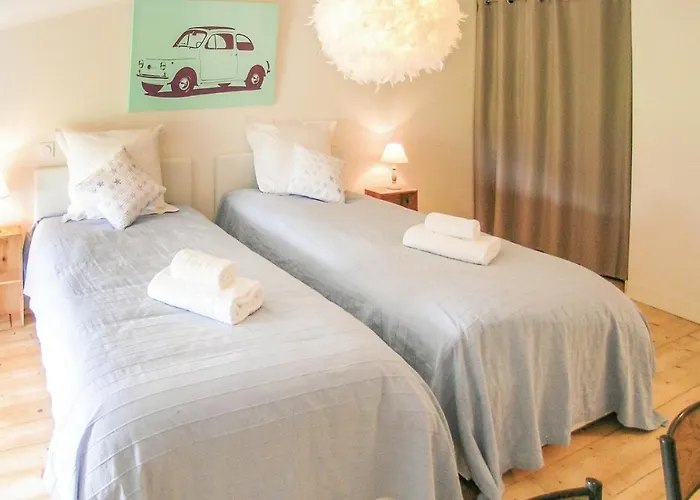 Cozy In Staubin De Cadeleche Hébergement de vacances *